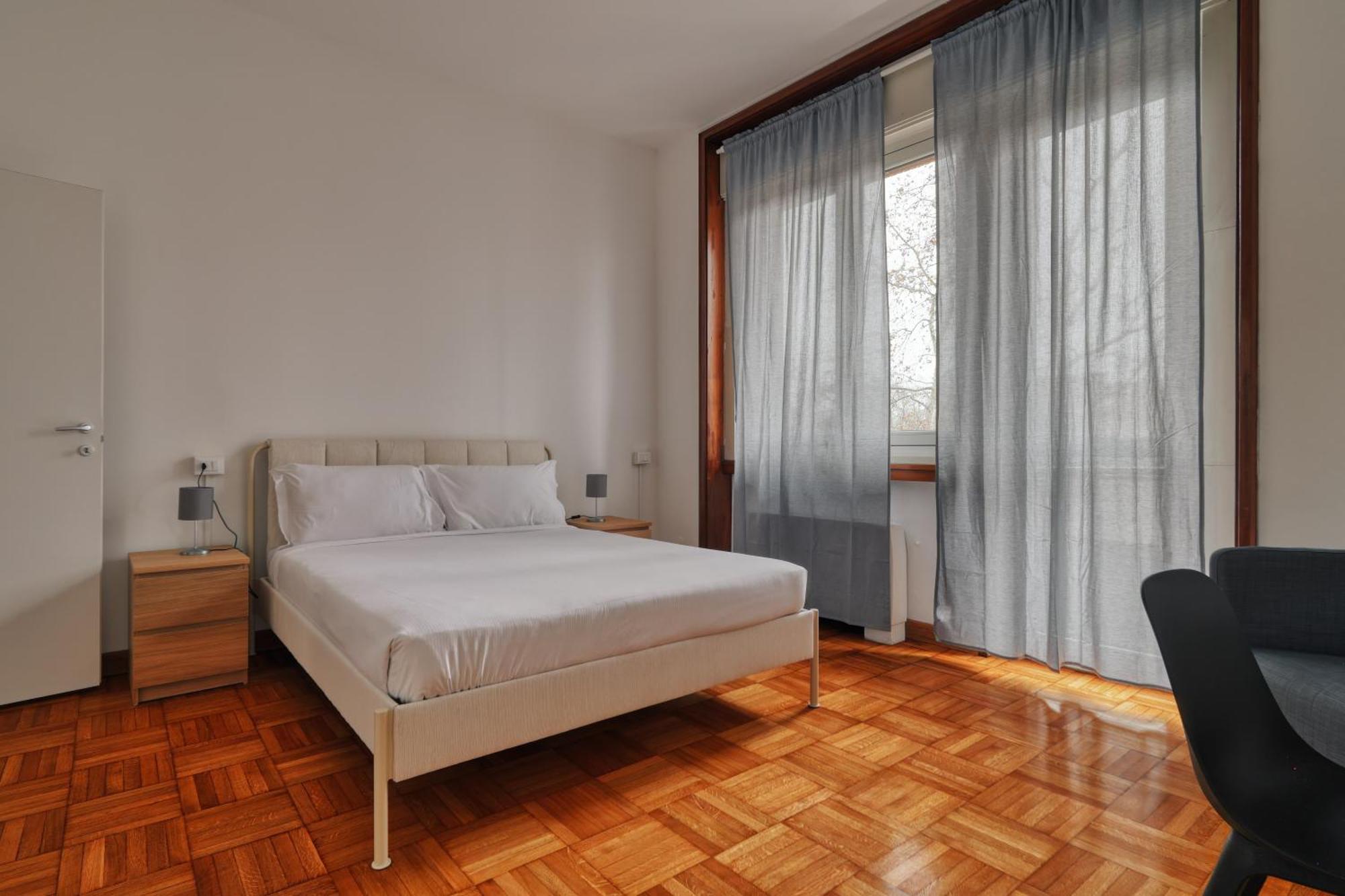 Joivy Chic 3-Bed Flat Near Colonne Di San Lorenzo ميلان المظهر الخارجي الصورة