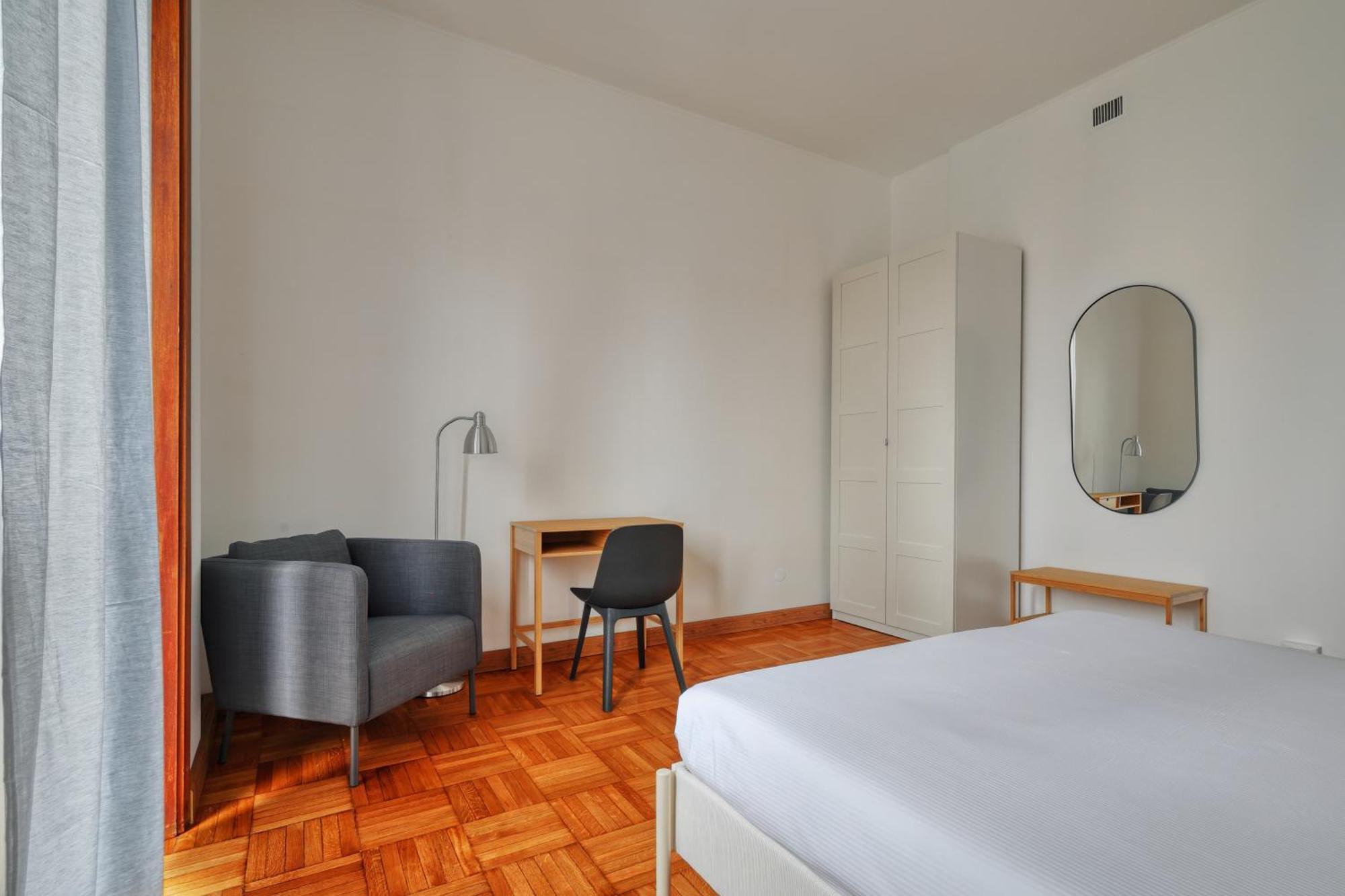 Joivy Chic 3-Bed Flat Near Colonne Di San Lorenzo ميلان المظهر الخارجي الصورة